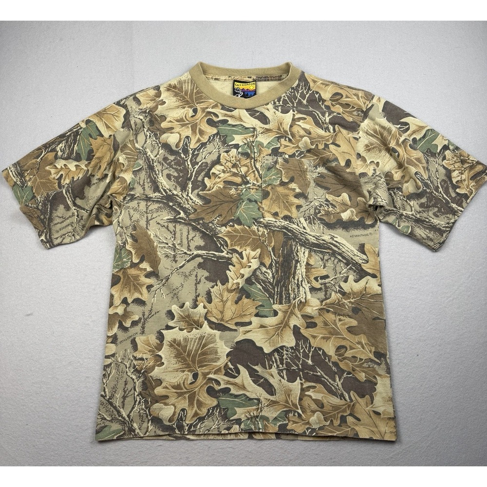 Vintage 90's Classics Advantage Leaf Camo Sasquatch Retro T-shirt Size Large